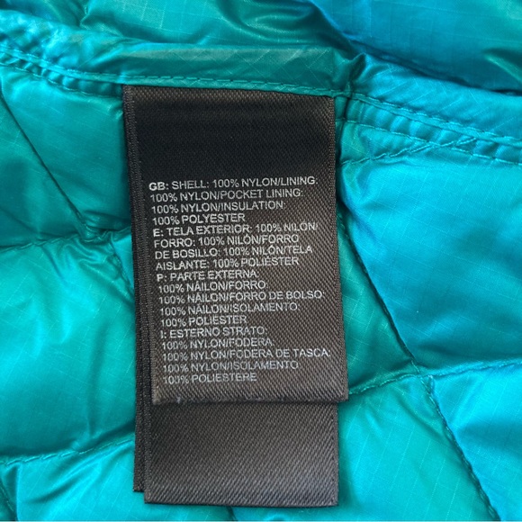 The North Face Thermoball insulated jacket. EUC like new - Picture 4 of 7